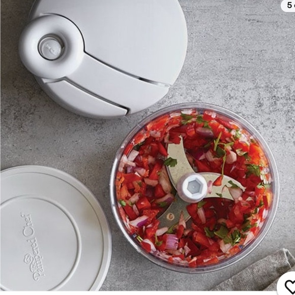 Pampered Chef Manual Food Processor, Like New - Picture 3 of 9